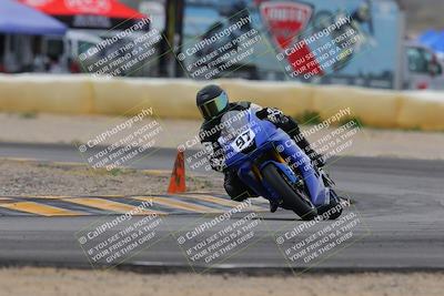 media/Jan-15-2023-SoCal Trackdays (Sun) [[c1237a034a]]/Turn 2 Set 1 (1145am)/